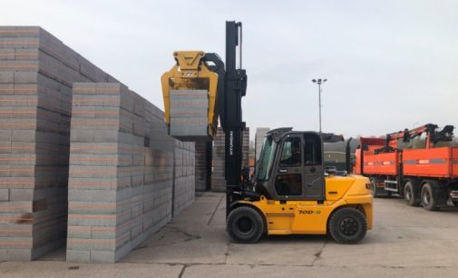 New Hyundai Fork Truck distributor secures new deal with leading masonry manufacturer