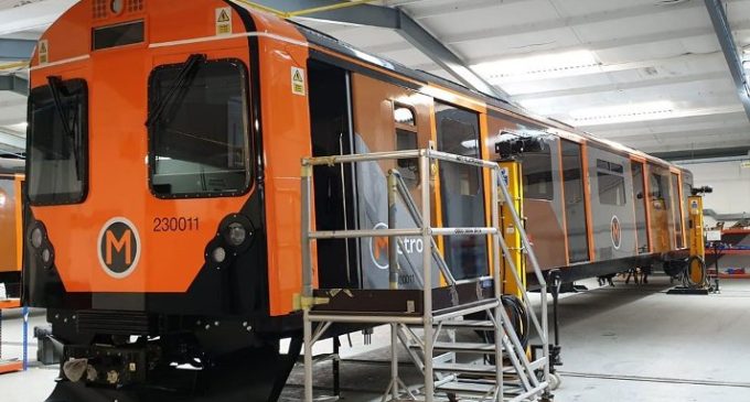 UK train manufacturer sends second set of Class 230 battery stock to the US